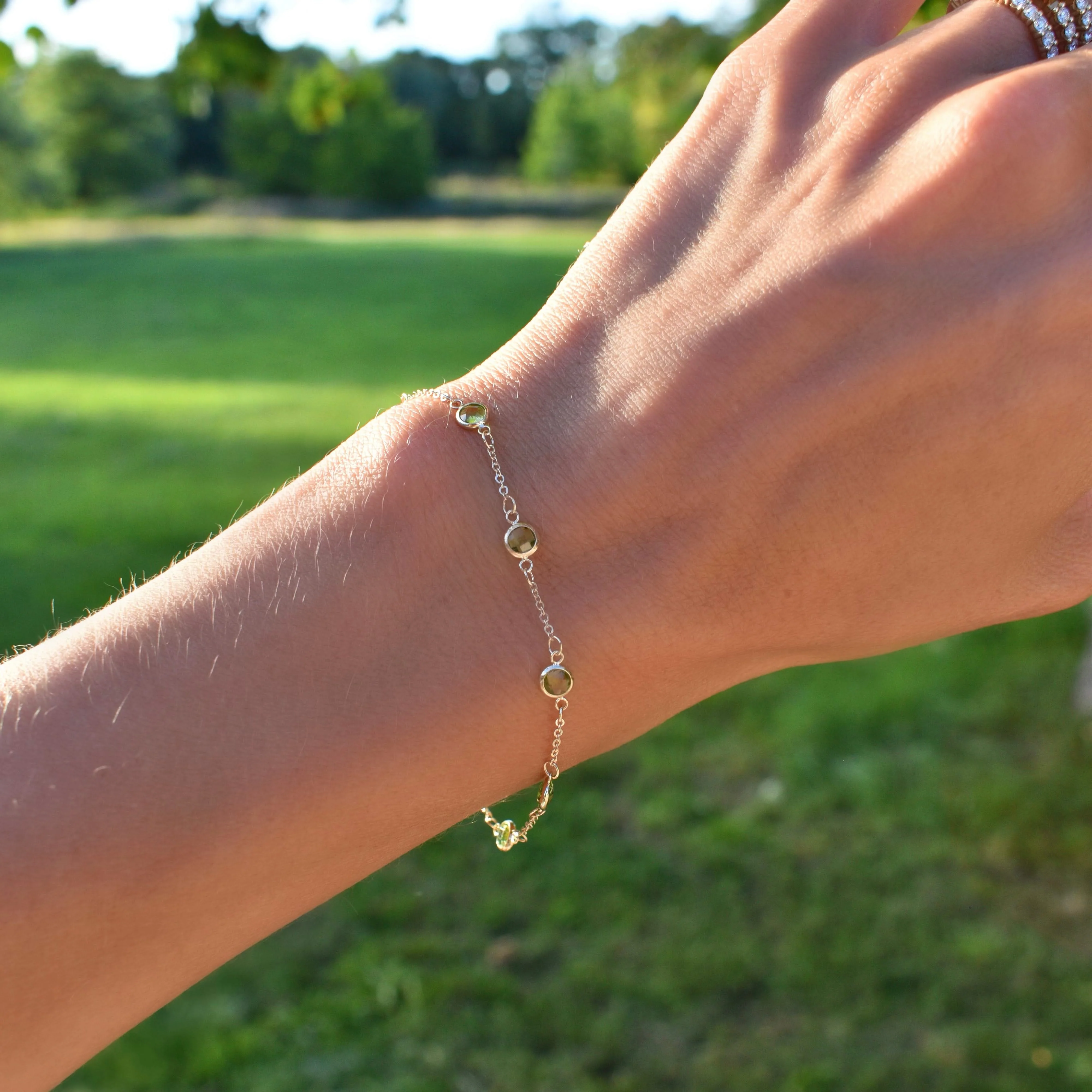 Bayberry 7 Peridot Bracelet in 14k Gold (August) - Image 2
