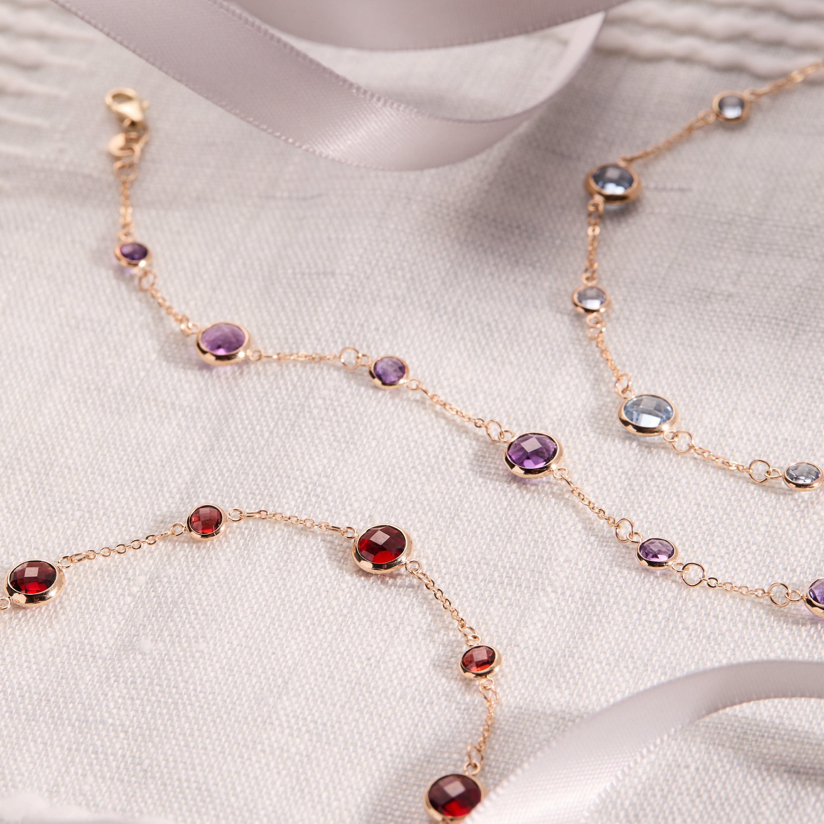 Bayberry Grand & Petite 7 Amethyst Bracelet in 14k Gold (February) - Image 7