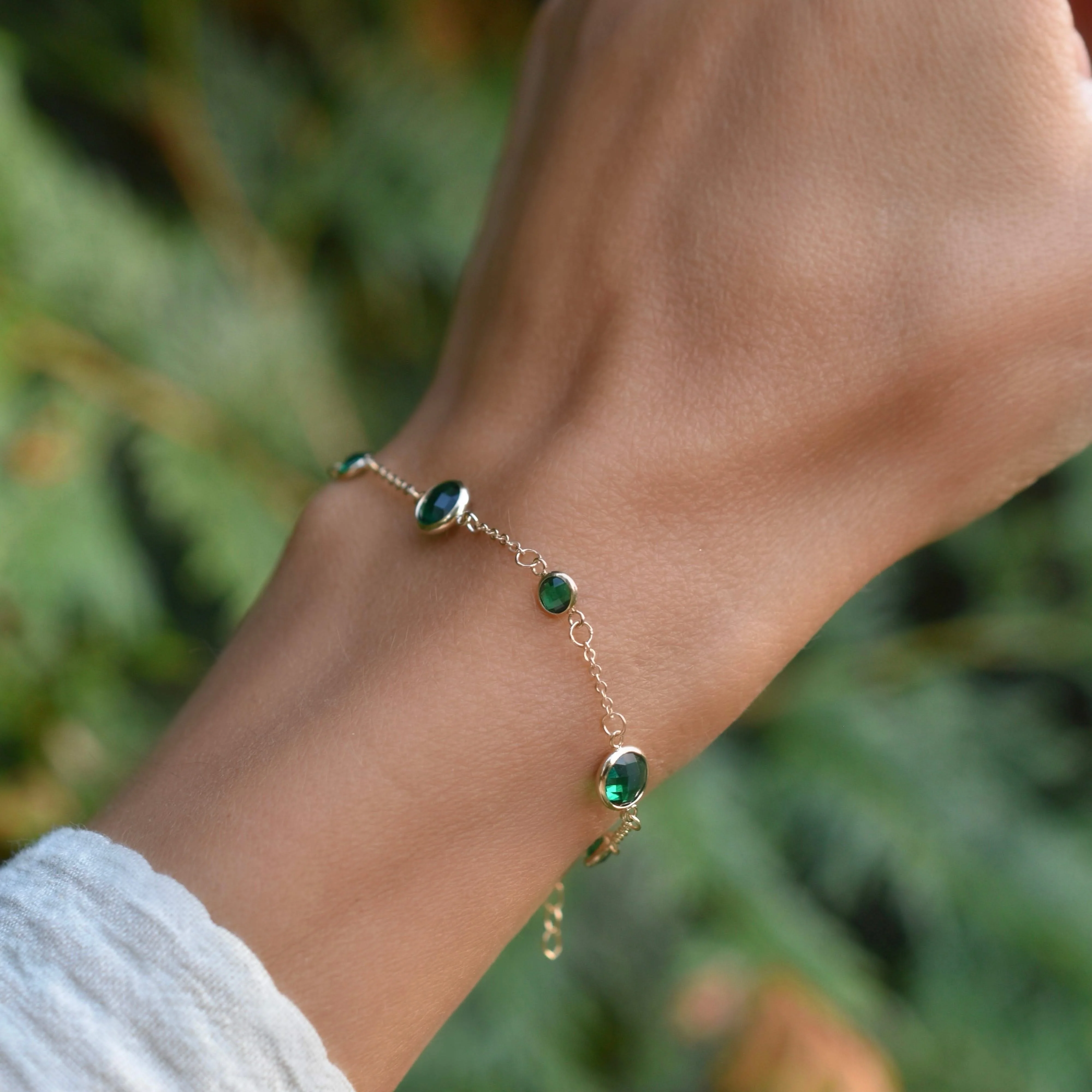 Bayberry Grand & Petite 7 Emerald Bracelet in 14k Gold (May) - Image 2