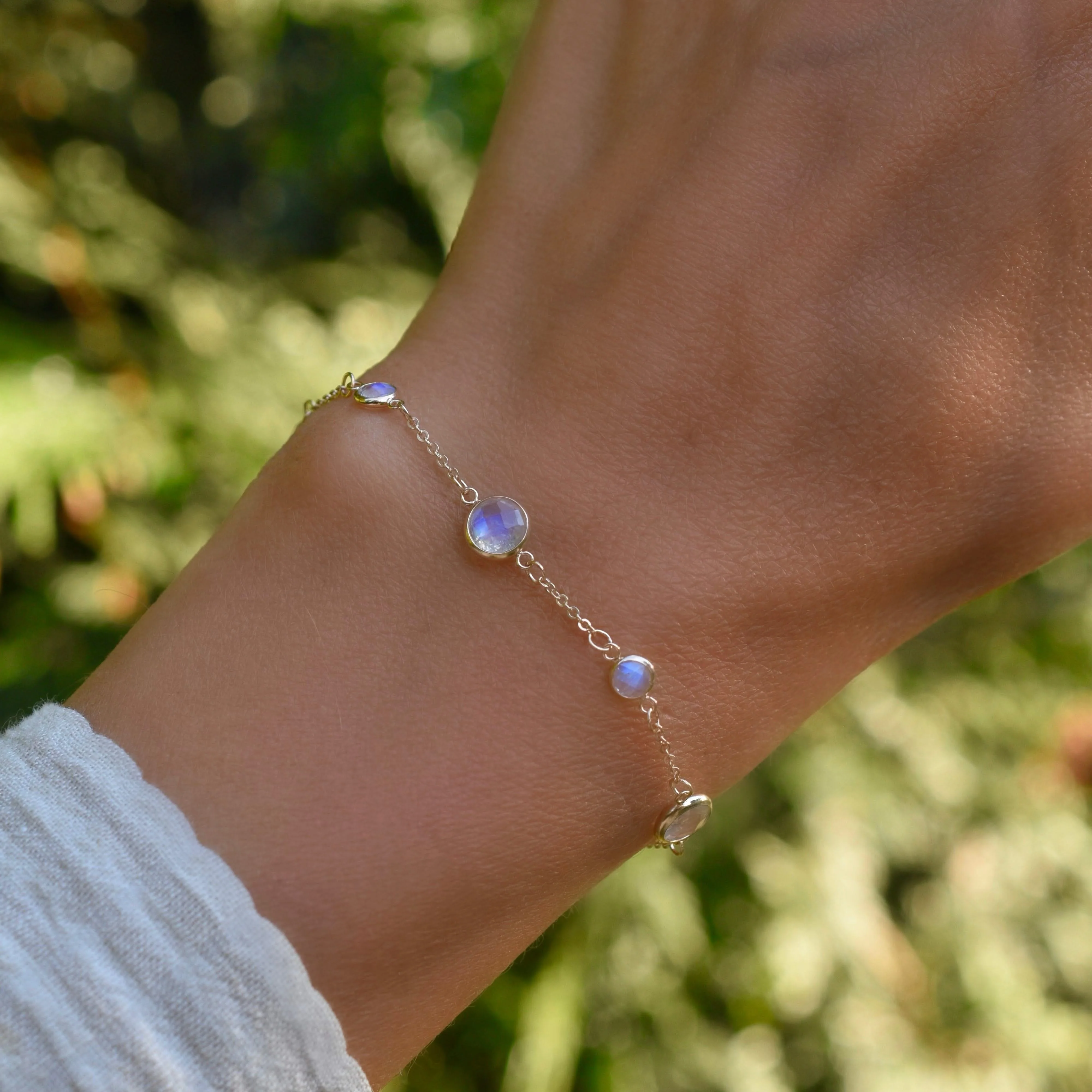 Bayberry Grand & Petite 7 Moonstone Bracelet in 14k Gold (June) - Image 2