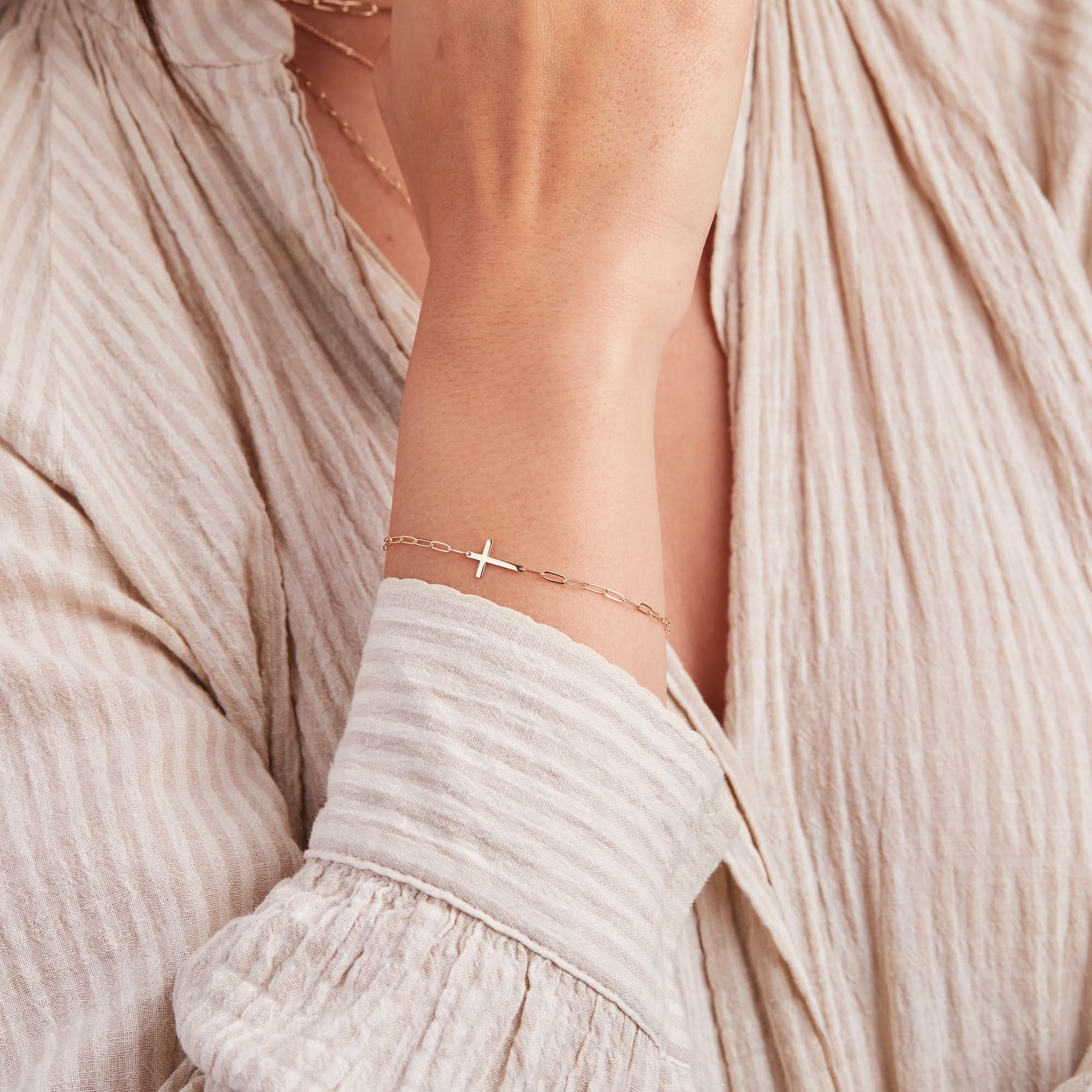 Cross Adelaide Mini Bracelet in 14k Gold - Image 2