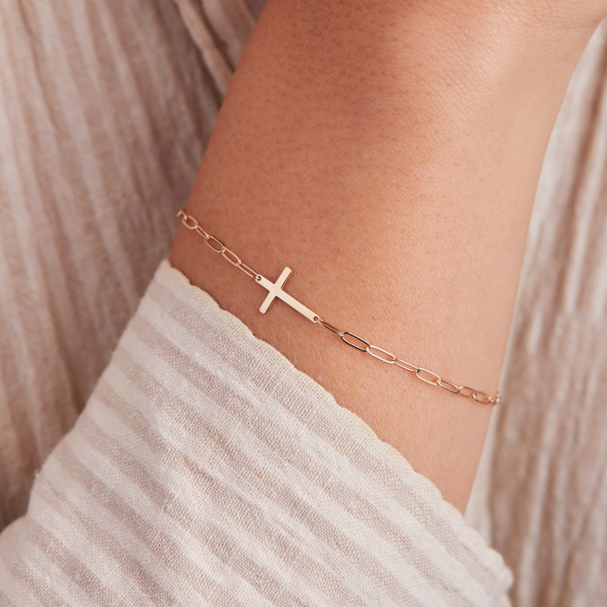Cross Adelaide Mini Bracelet in 14k Gold - Image 3