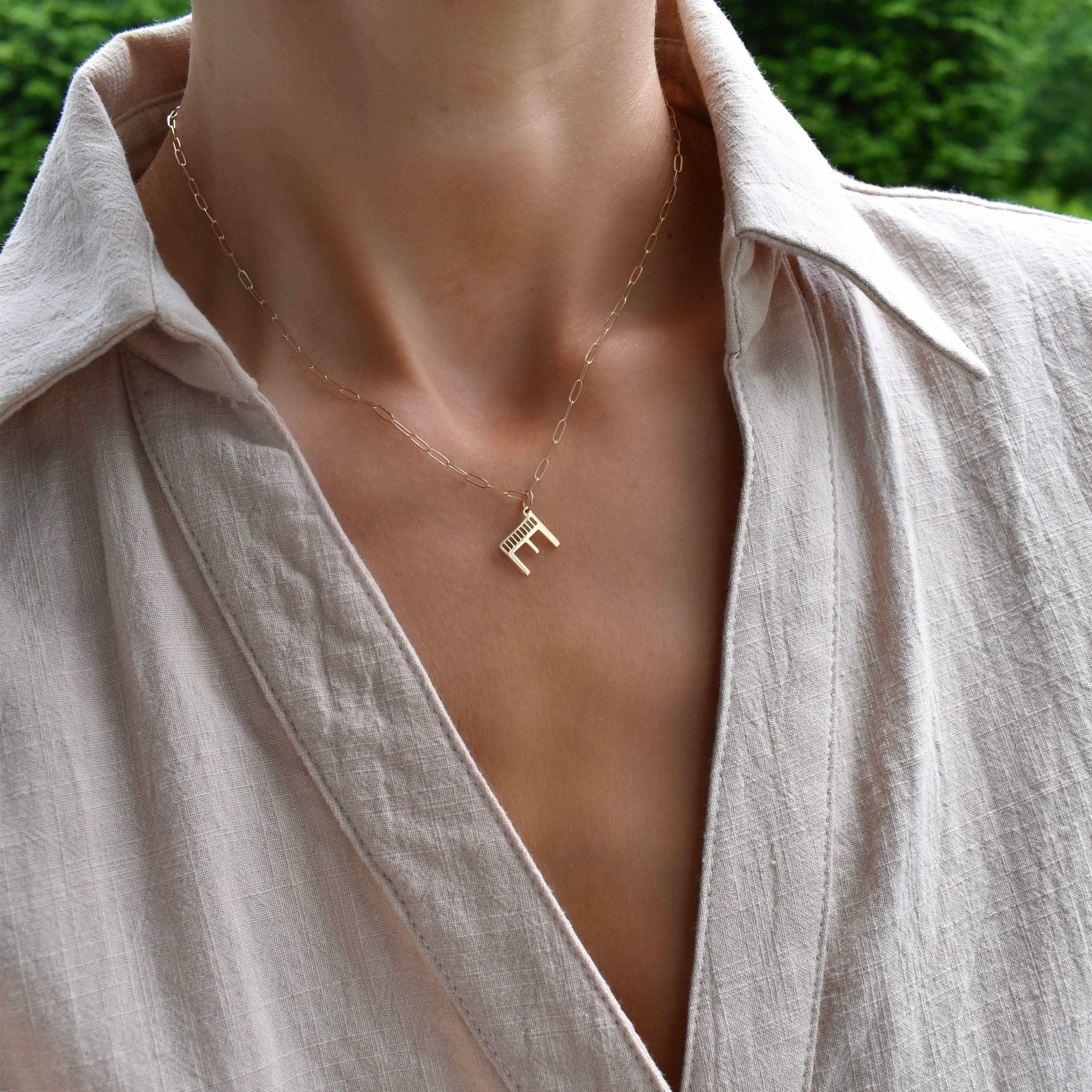 Essex Letter E Pendant in 14k Gold - Image 2
