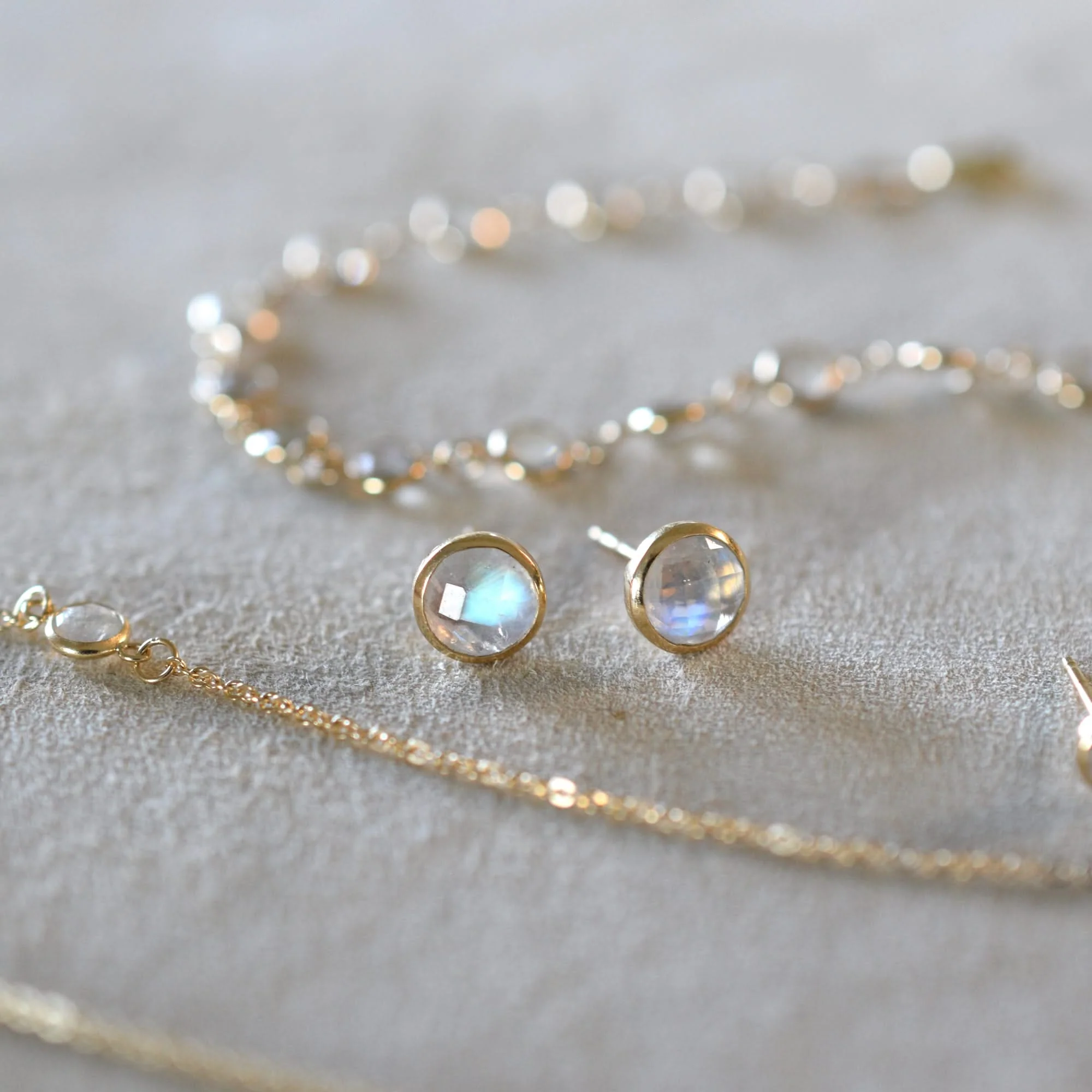 Grand 1 Moonstone Necklace and Earrings Set in 14k Gold (June) - Image 9