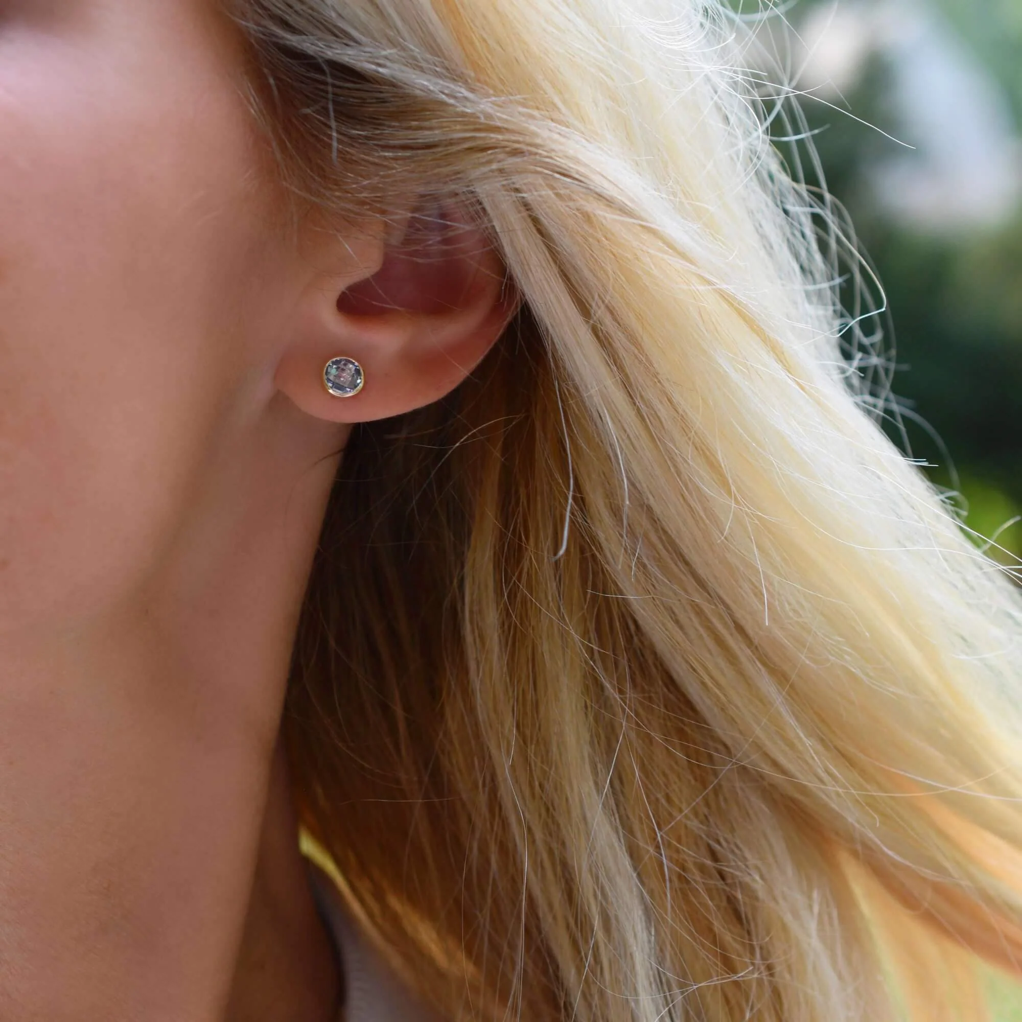 Grand Aquamarine Stud Earrings in 14k Gold (March) - Image 9