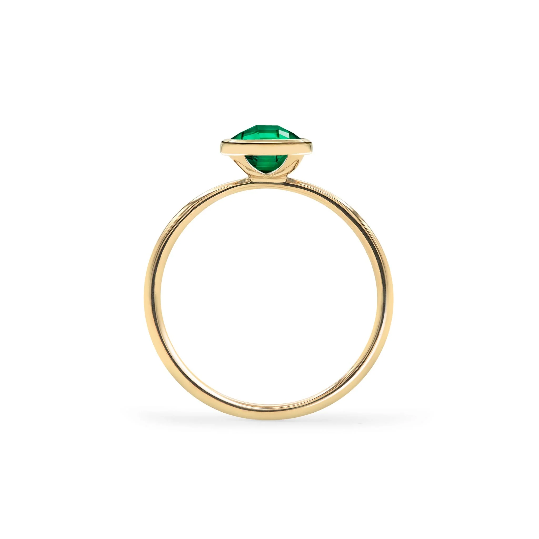 Grand Emerald Ring in 14k Gold (May) - Image 5