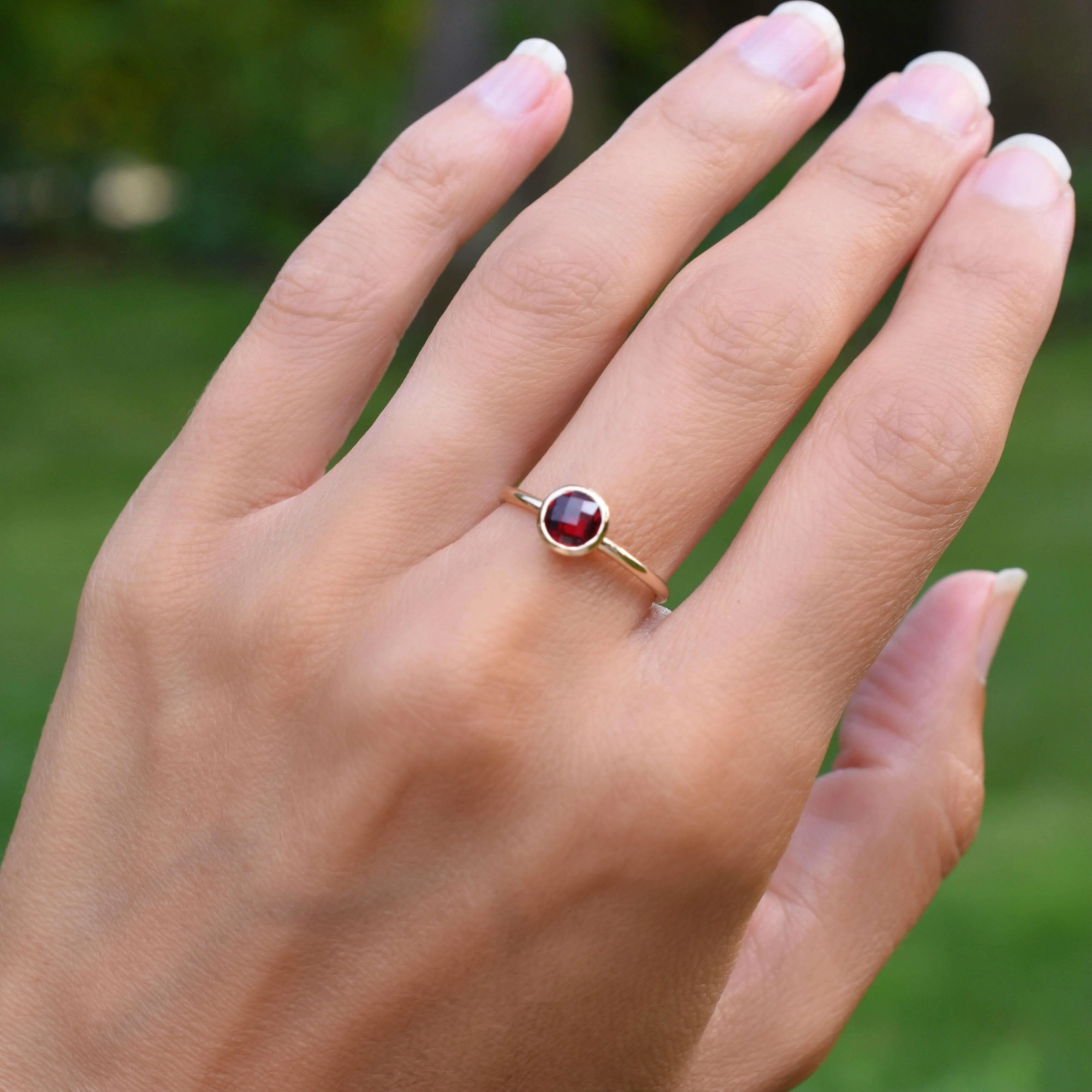 Grand Ruby Ring in 14k Gold (July) - Image 2