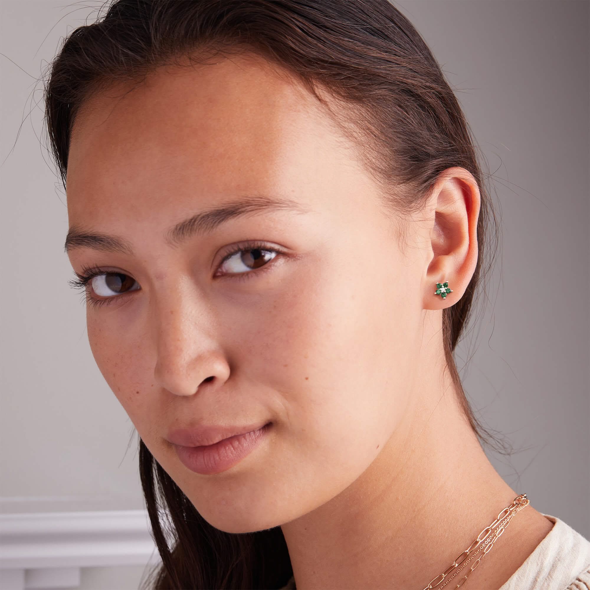 Greenwich Mini Flower Emerald & Diamond Earrings in 14k Gold (May) - Image 3