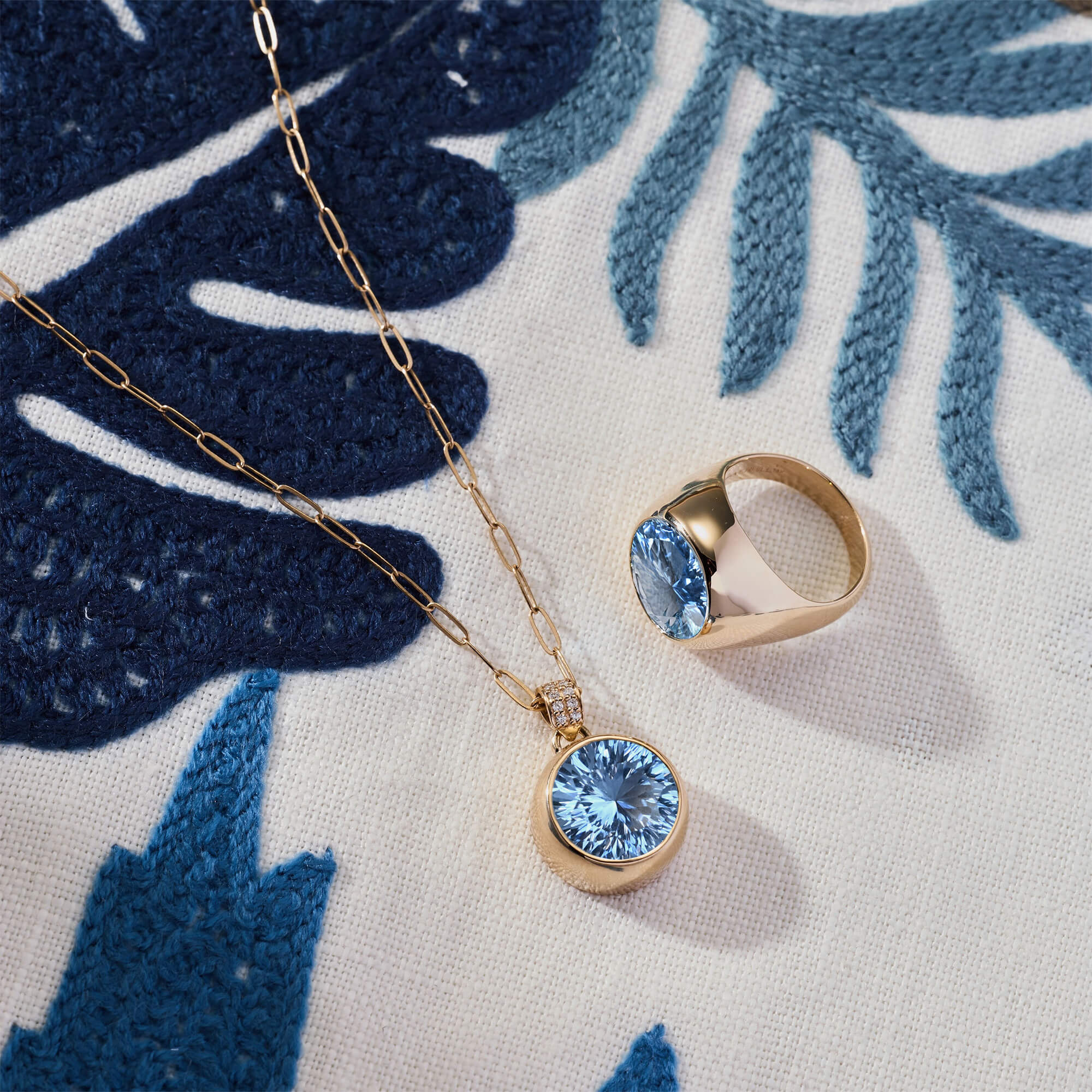 Jamestown Aquamarine Pendant with Diamond Bail in 14k Gold (March) - Image 6