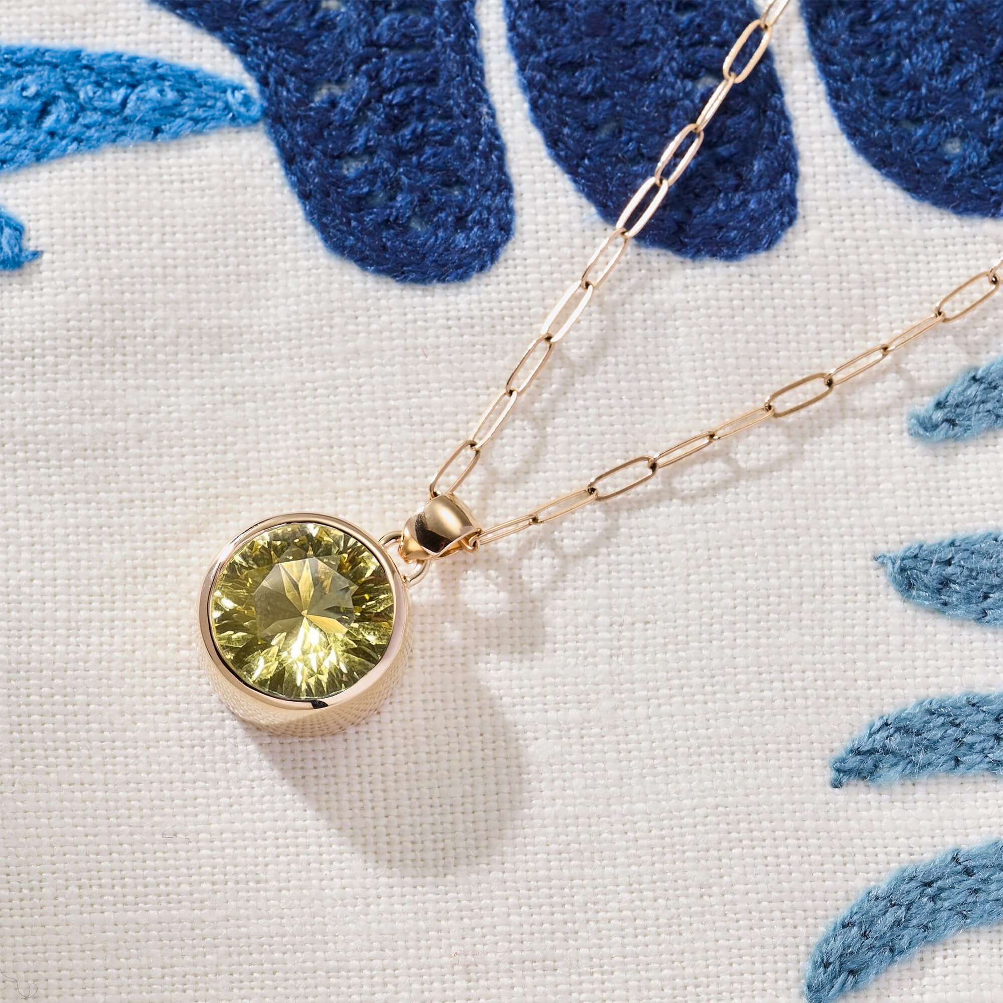 Jamestown Lemon Verbena Quartz Pendant in 14k Gold (August) - Image 6