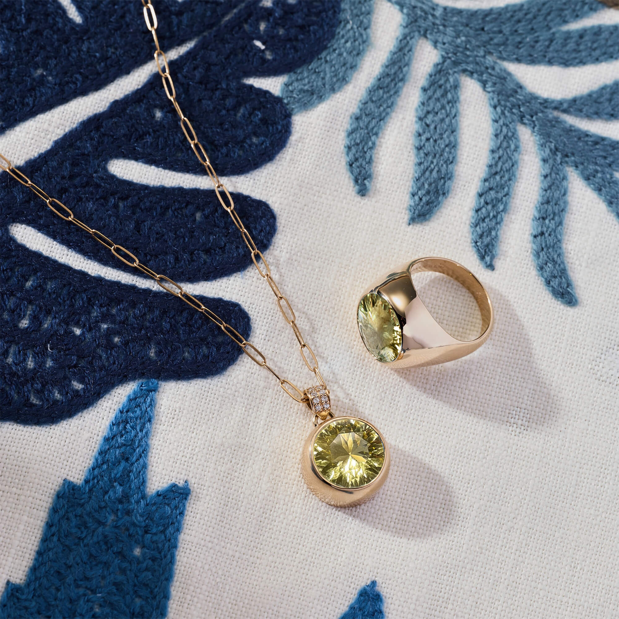 Jamestown Lemon Verbena Quartz Pendant with Diamond Bail in 14k Gold (August) - Image 6