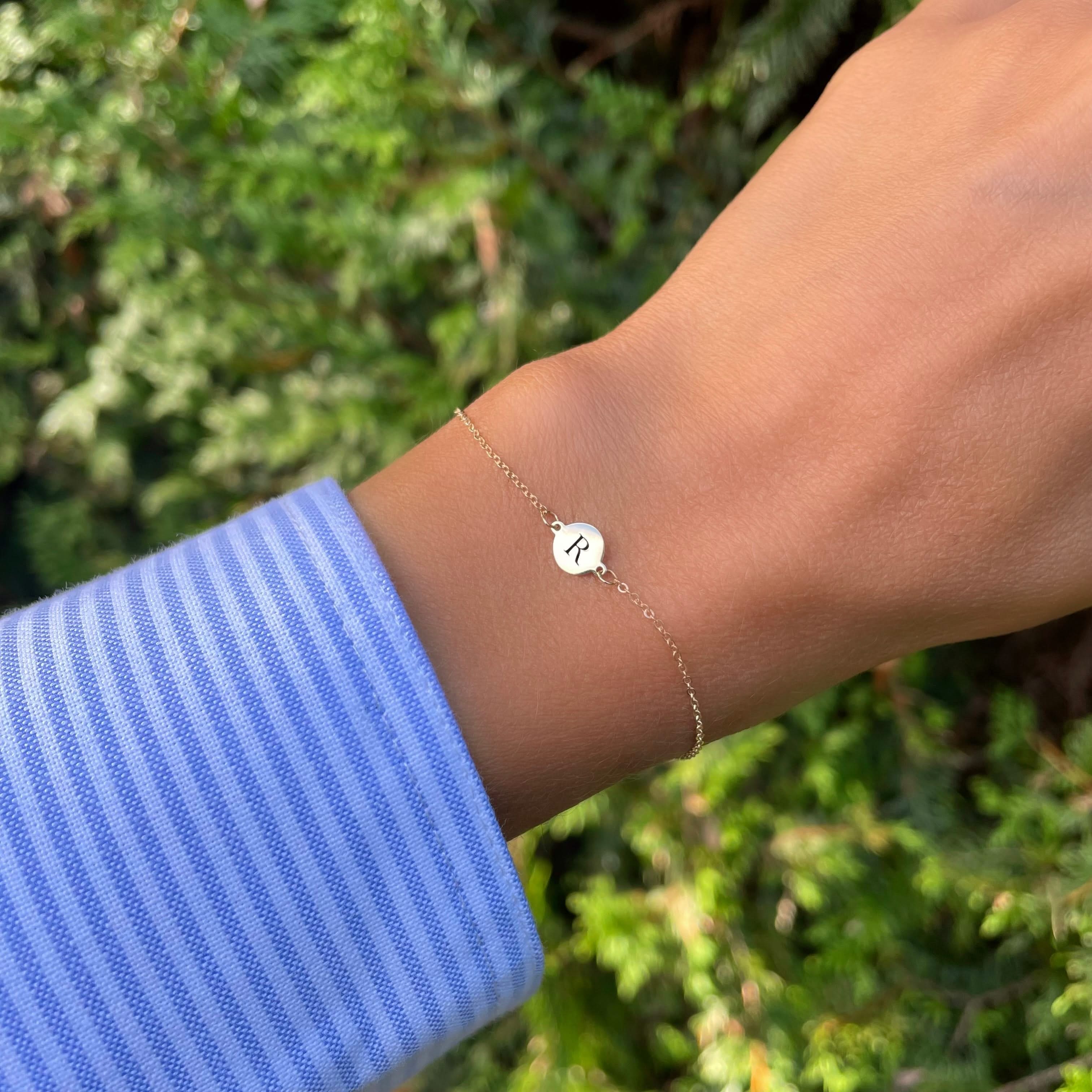 Letter R Bracelet in 14k Gold - Image 2