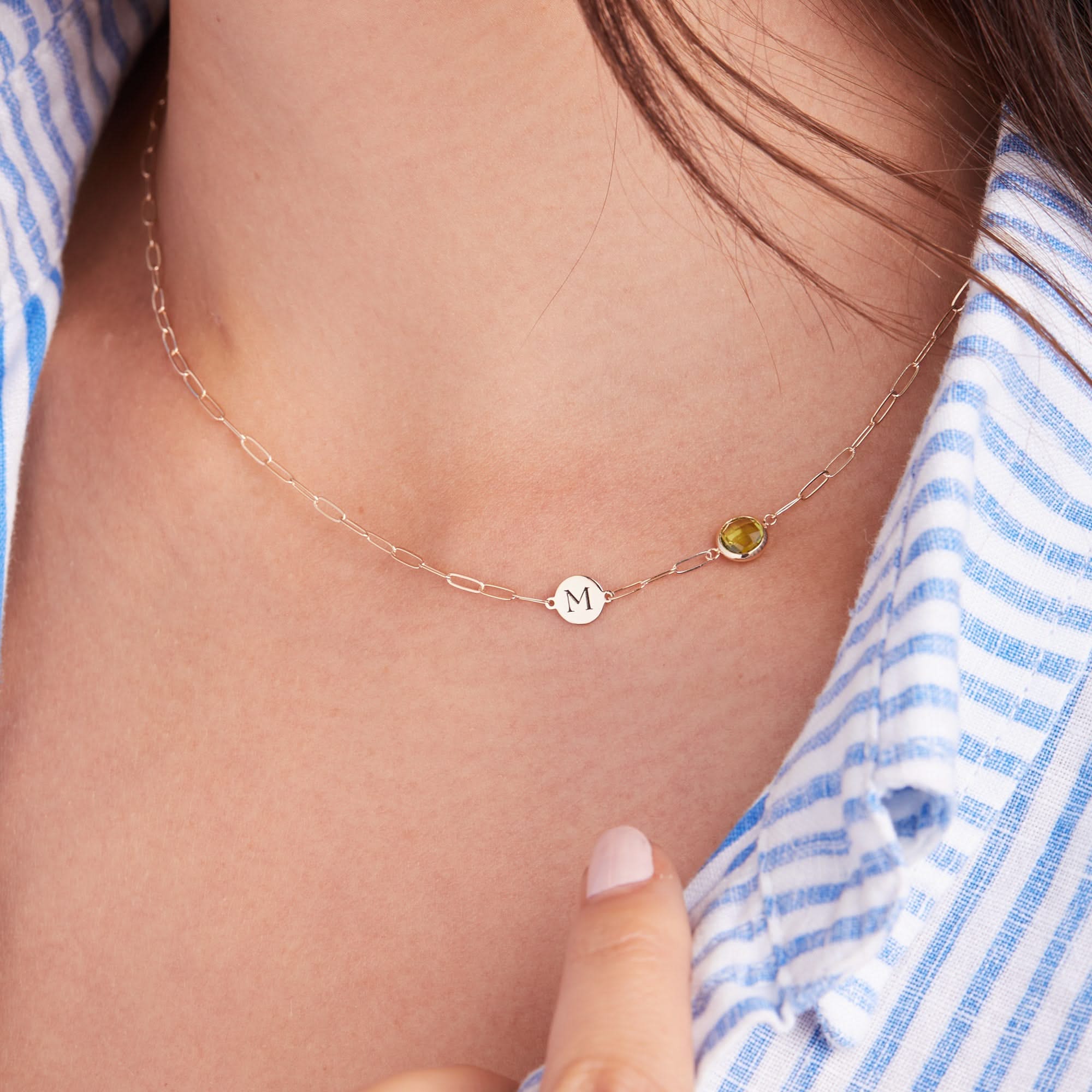 1 Letter & 1 Grand Peridot Adelaide Mini Necklace in 14k Gold (August) - Image 3