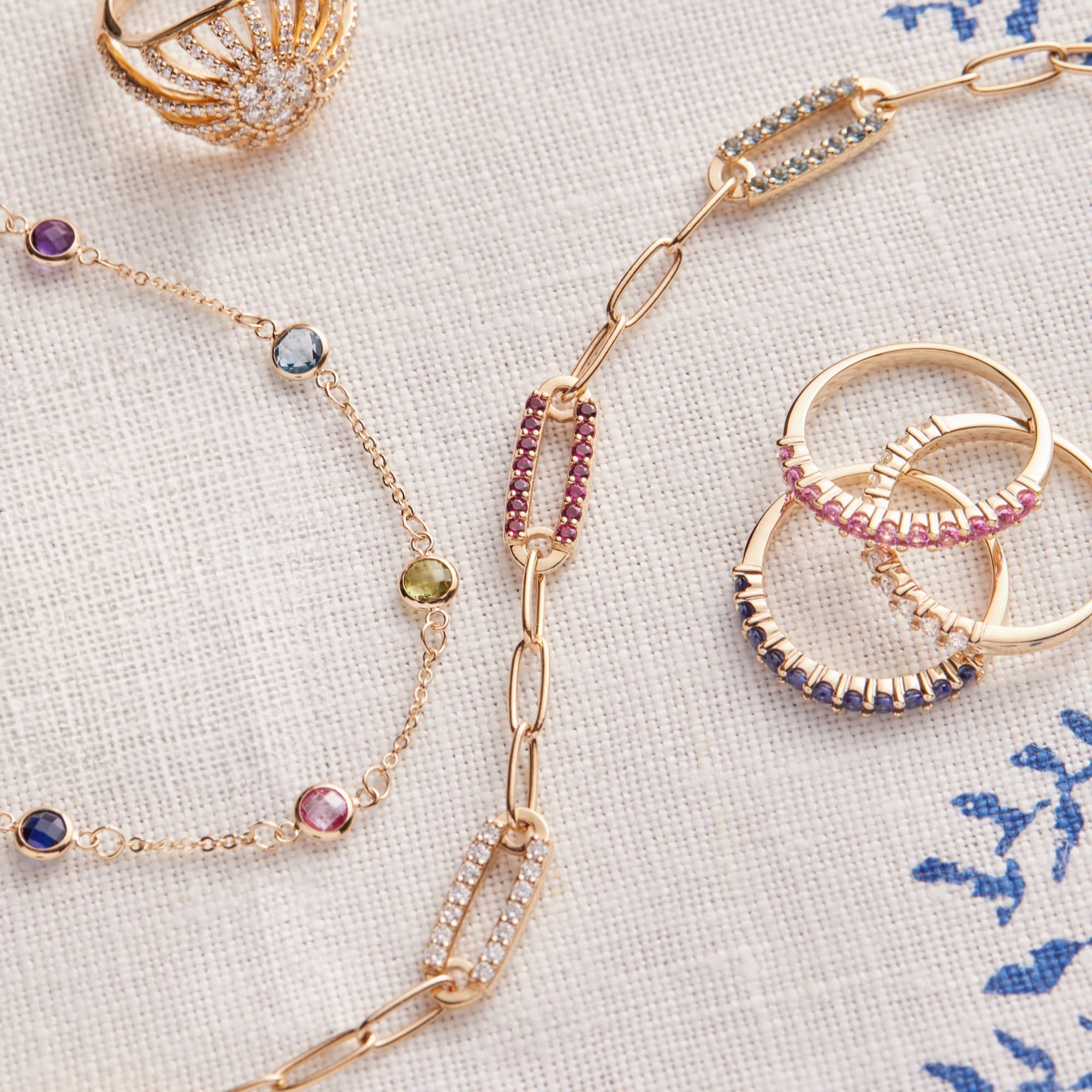 Adelaide 3 Pavé Birthstone Link Necklace in 14k Gold - Image 7