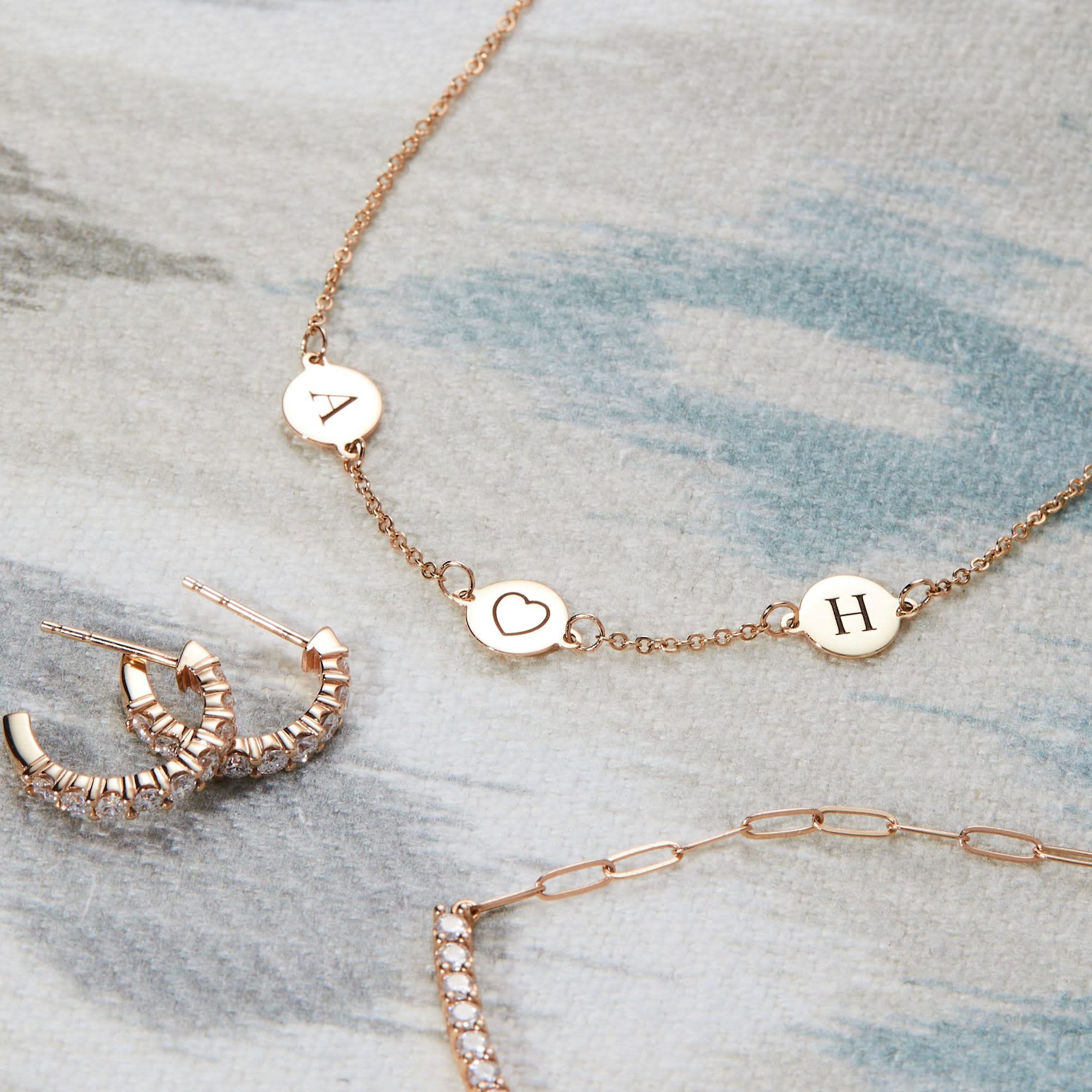Heart Disc & 2 Letter Bracelet in 14k Gold - Image 3