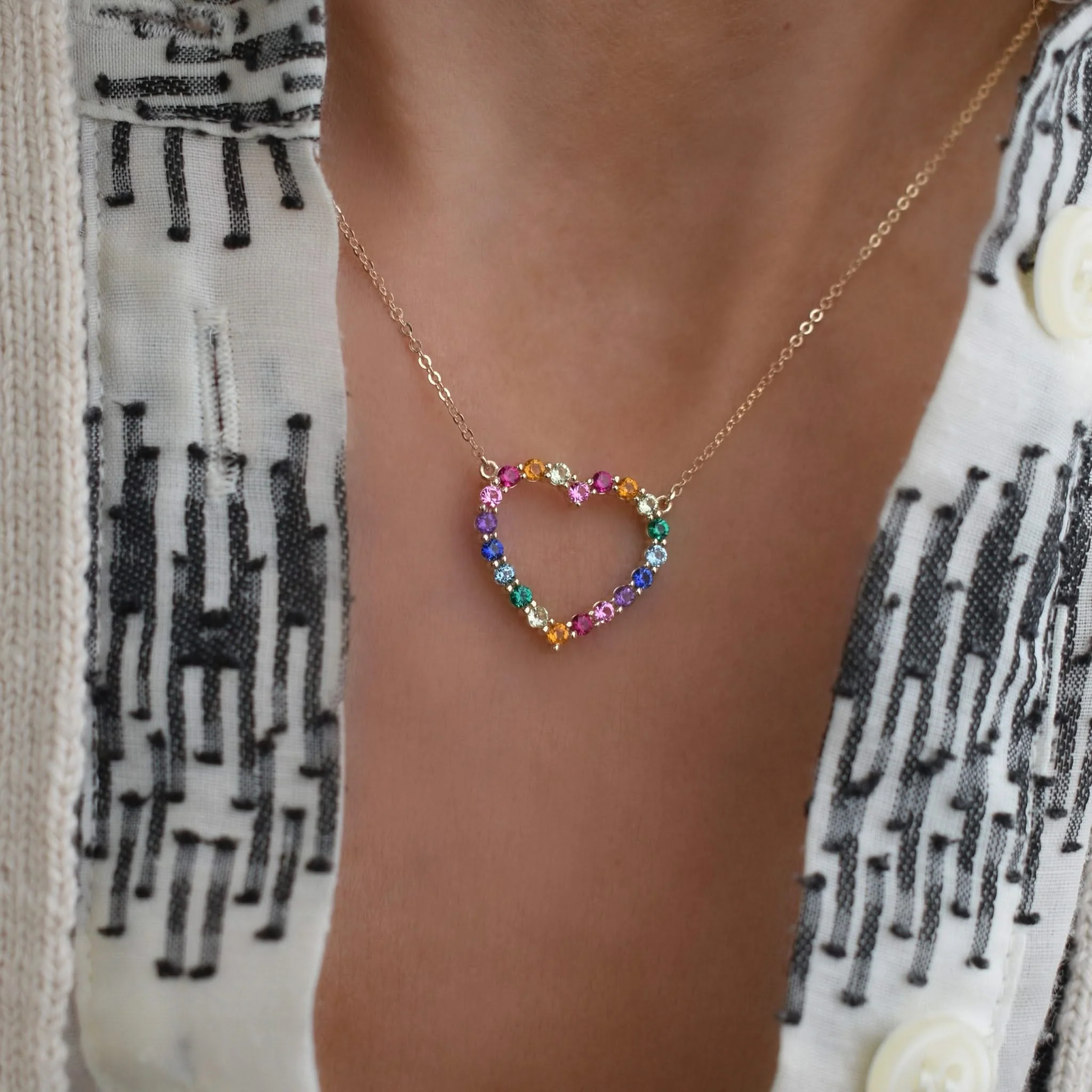 Rainbow Rosecliff Heart Necklace in 14k Gold - Image 9