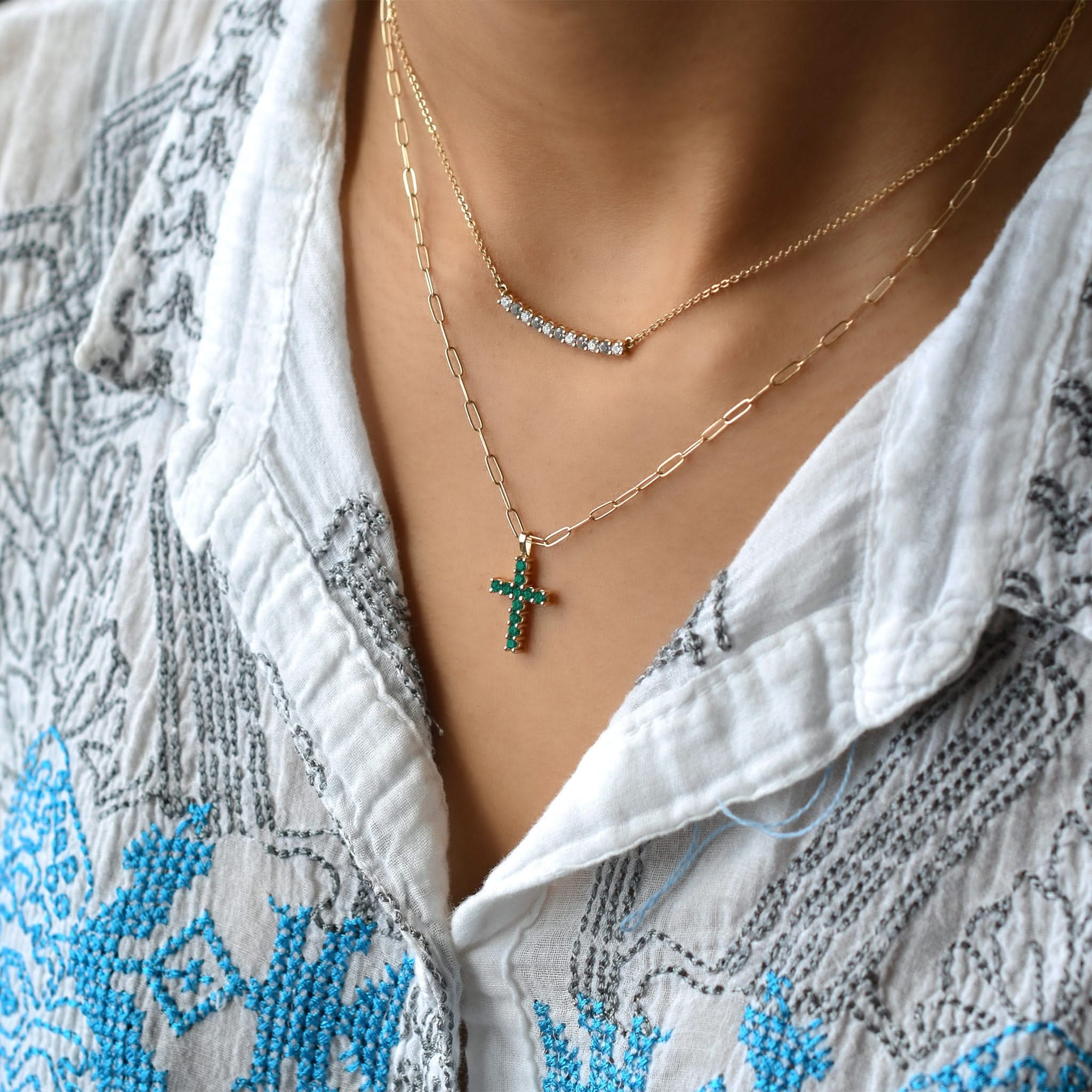 Rosecliff Cross Emerald Pendant in 14k Gold (May) - Image 6