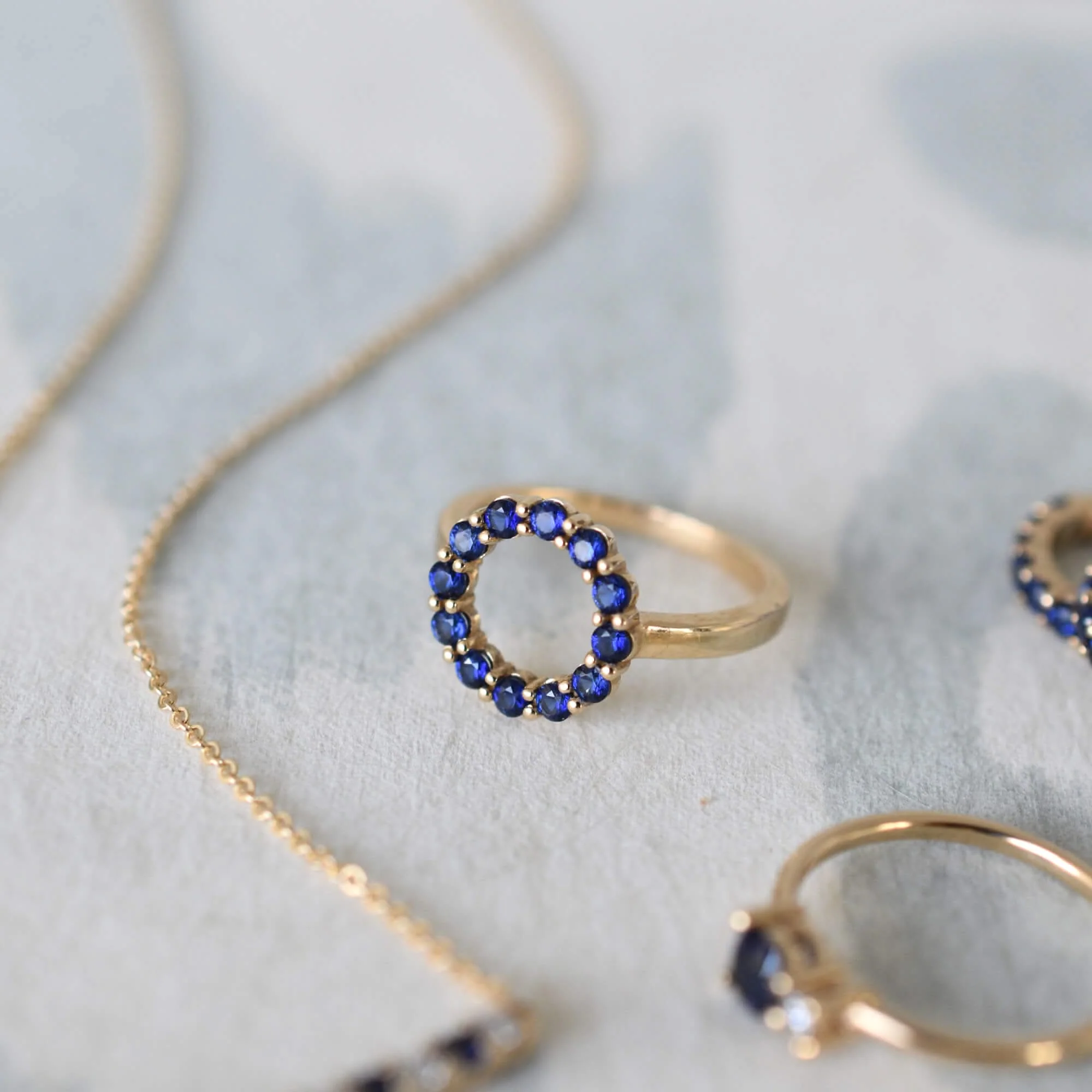 Rosecliff Small Circle Sapphire Ring in 14k Gold (September) - Image 7