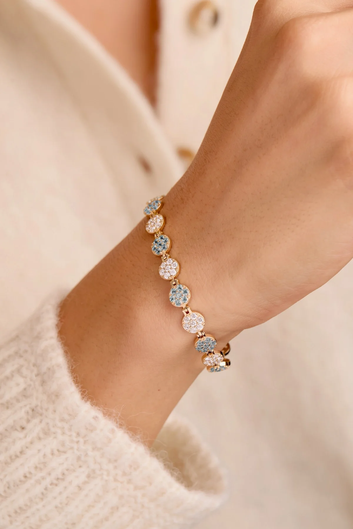 Rosecliff Tennis Diamond & Nantucket Blue Topaz Bracelet in 14k Gold (December) - Image 3