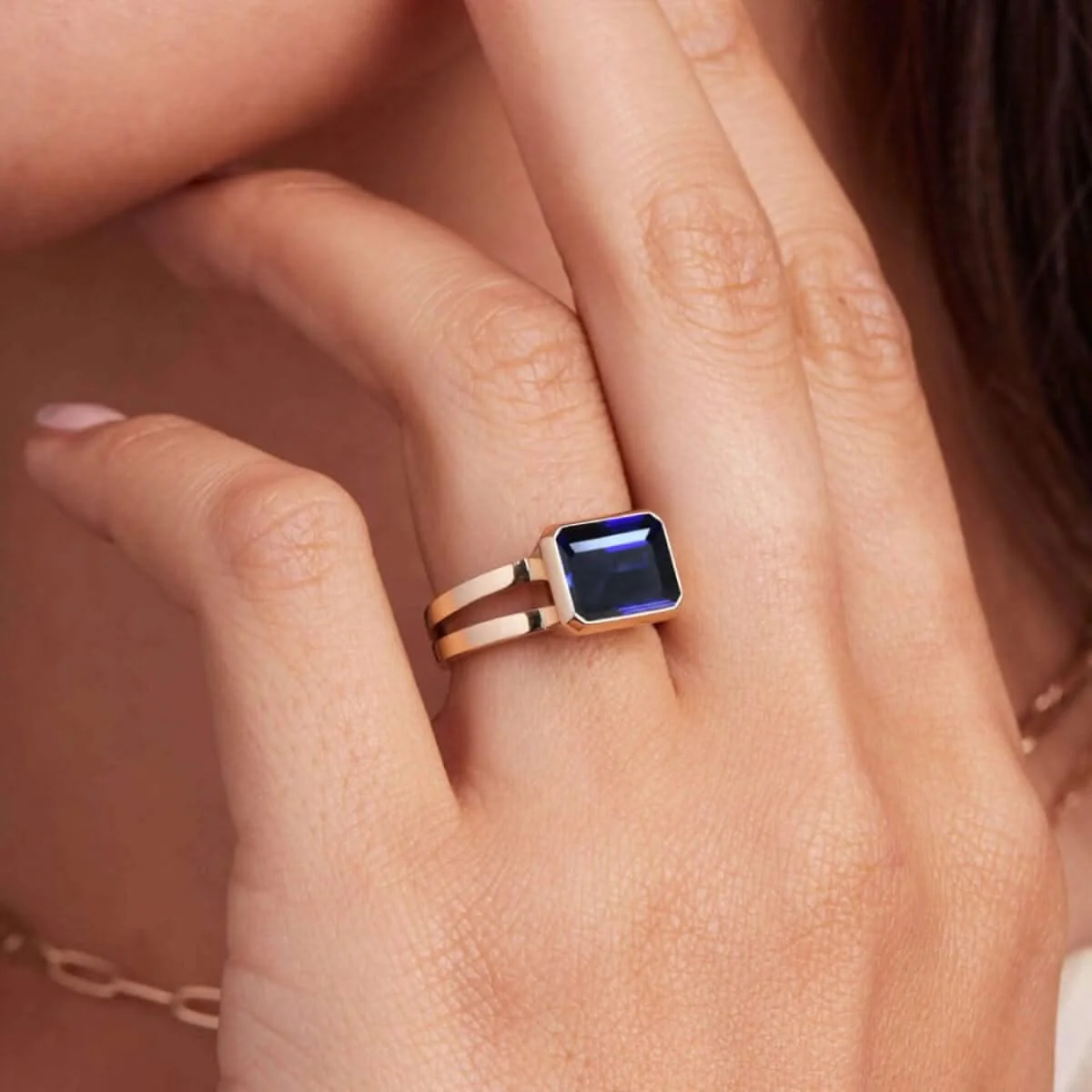 Warren Horizontal Sapphire Ring in 14k Gold (September) - Image 3