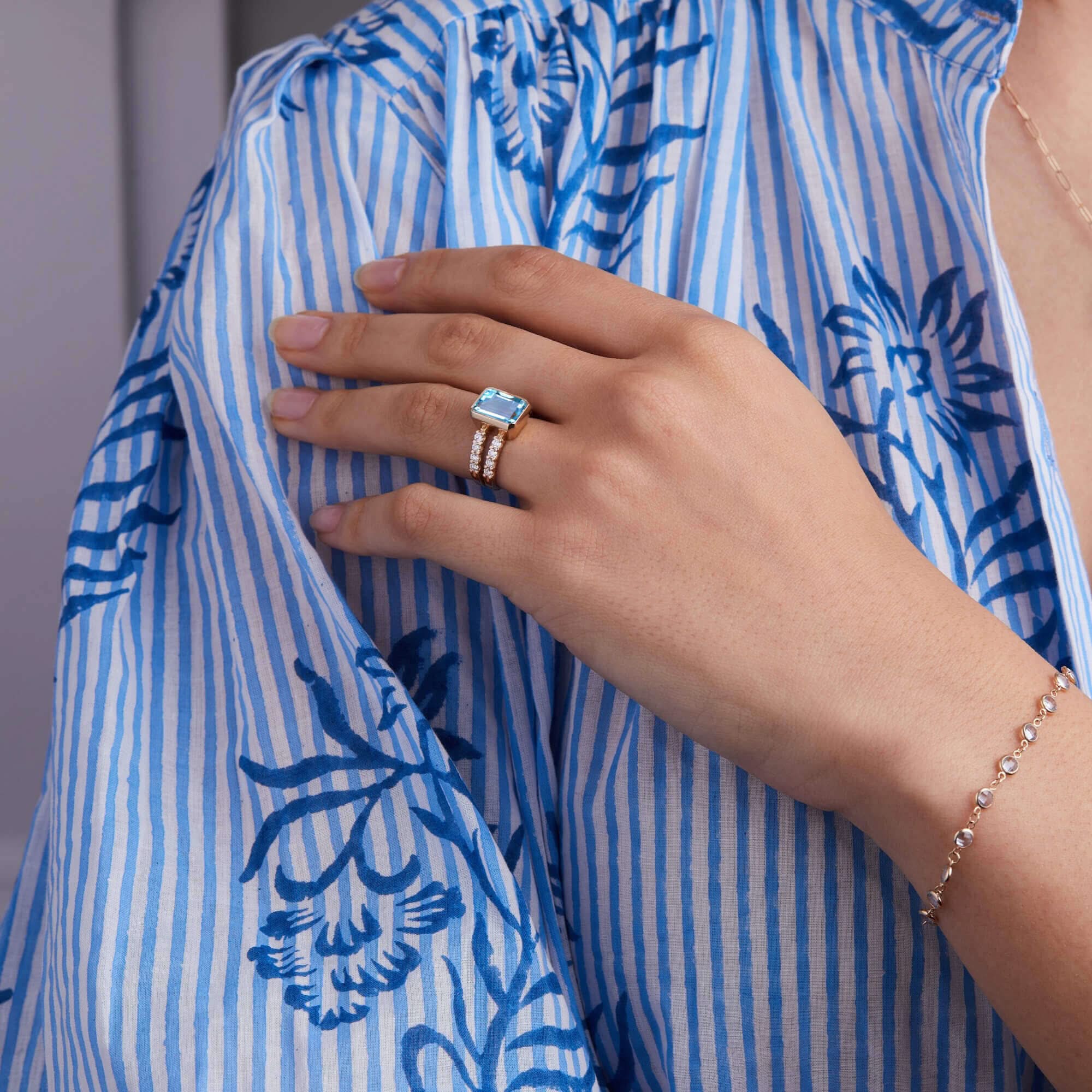 Warren Vertical Nantucket Blue Topaz Ring with Diamonds in 14k Gold (December) - Image 3